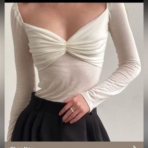 Commense ruched, white long sleeve shirt. Size small